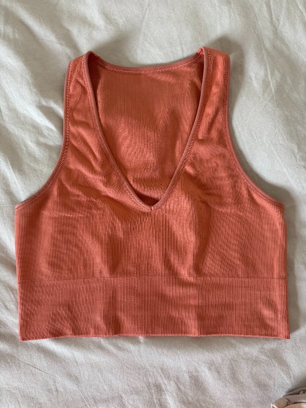 Athleta Ribbed V-Neck Crop Tank | Coral Athletic Yoga Top | Soft Stretch Activew